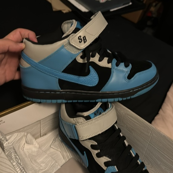 nike sb dunk mid aqua fuel blue